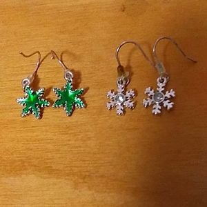 Set of 2 Holiday Earrings🎄